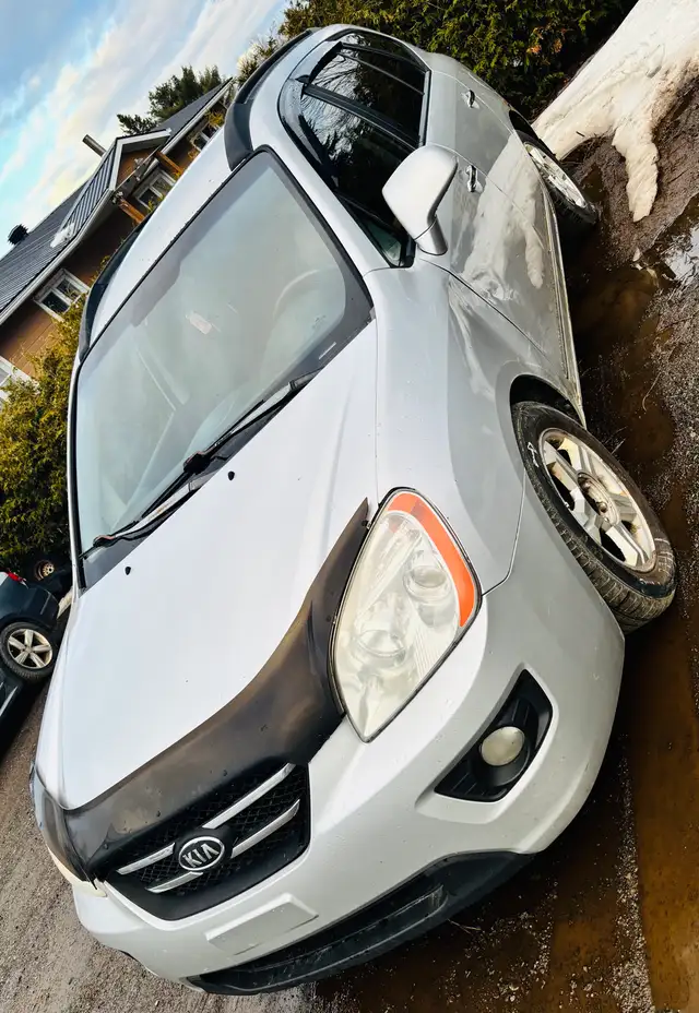 Kia Rondo EX 2008 - Photo 2