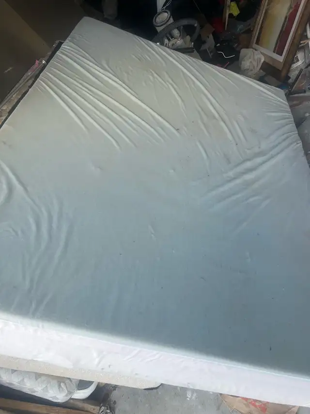 Mattress Queen Box $25 - Photo 7