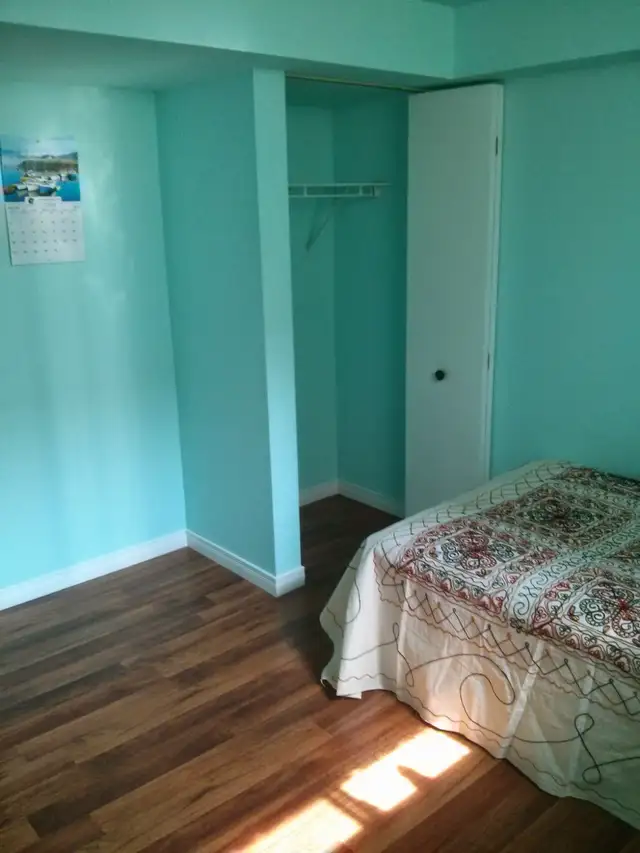 Private Room for Rent in Barrie North End - Photo 3