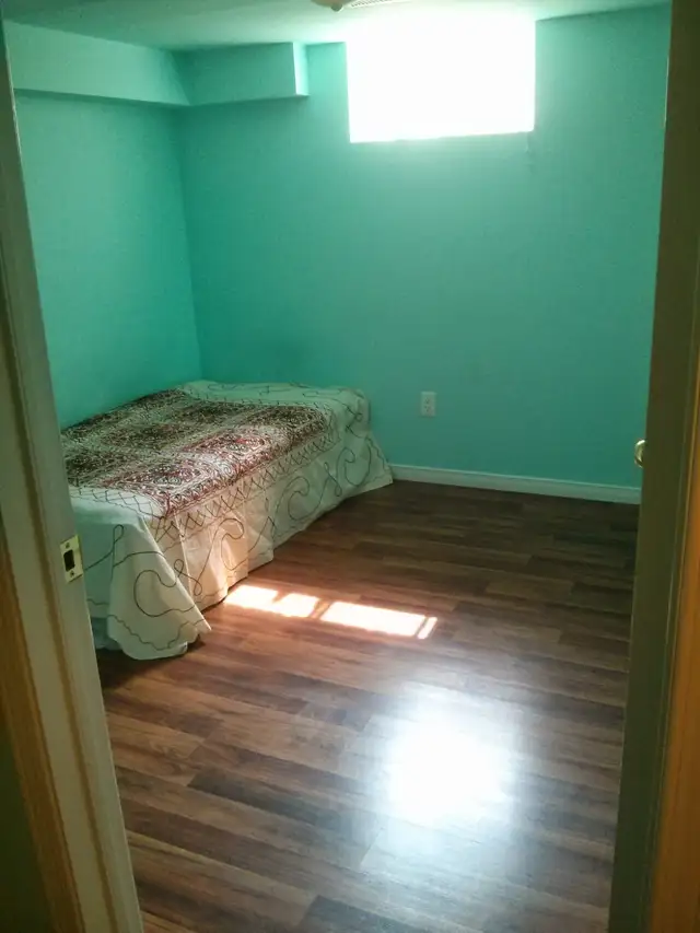 Private Room for Rent in Barrie North End - Photo 4