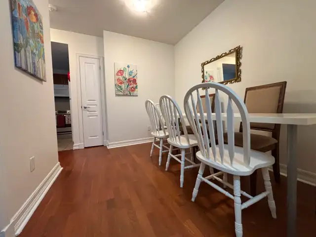 Room in Condo for Female Student - Photo 7
