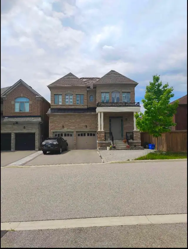 Beautiful Basement Apartment For Rent at Green Lane/Leslie