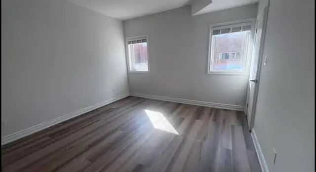 Beautiful Basement Apartment For Rent at Green Lane/Leslie - Photo 4
