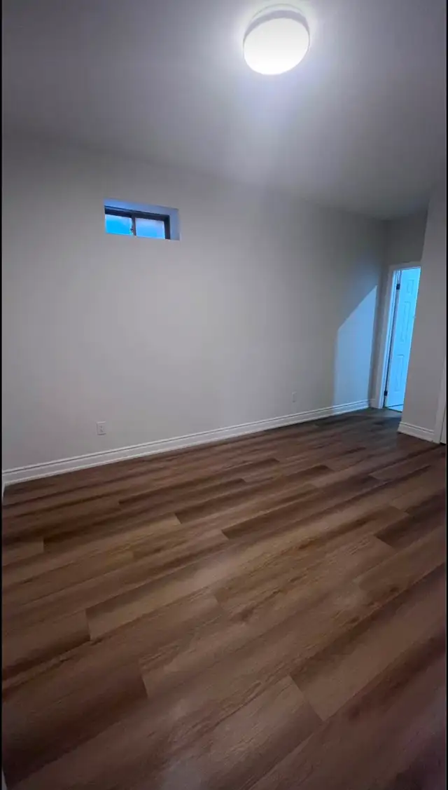 Beautiful Basement Apartment For Rent at Green Lane/Leslie - Photo 8