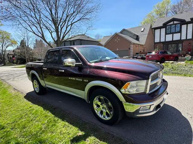 2012 Dodge Ram Laramie 5.7 hemi 4x4 full load 8500$ - Photo 6