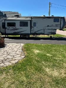 Forest River Heritage Glen 336 RLT