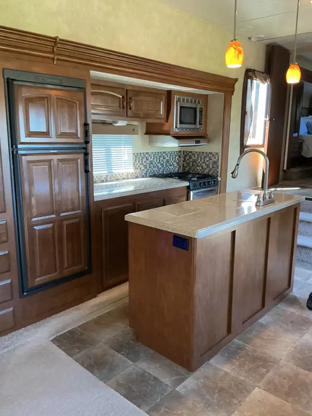 Forest River Heritage Glen 336 RLT - Photo 4
