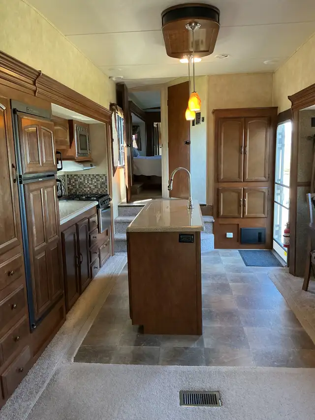 Forest River Heritage Glen 336 RLT - Photo 6