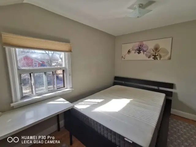Yonge /Sheppard Station Start  380/week