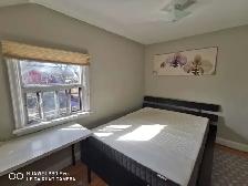 Yonge /Sheppard Station Start  380/week