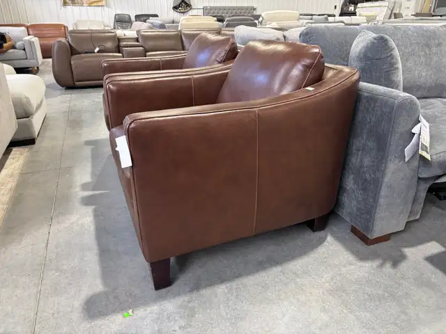 Brown leather accent chairs set of 2 - Photo 2