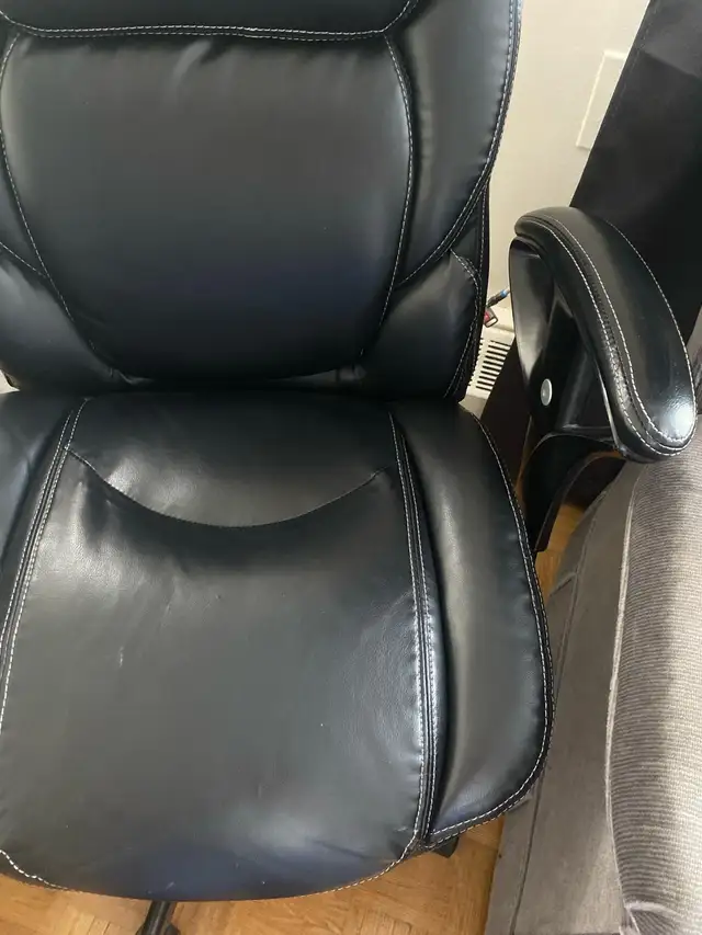 office chair - Photo 4