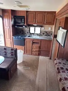 ️ FOR SALE – 2011 Jayco Jay Flight 25 RKS Travel Trailer - Photo 5