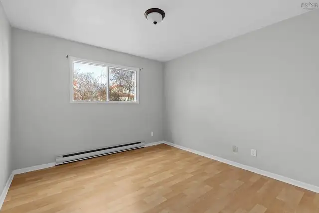 Bright 2-Bedroom Main Floor Unit in Fairview – Excellent Storage - Photo 8