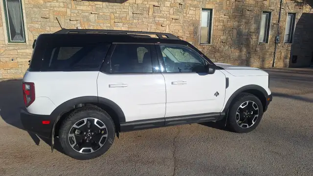 2024 Ford Bronco Outer Banks (Private Sale, Safetied, 54,000kms) - Photo 2