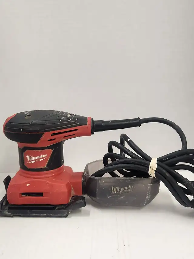 Milwaukee Tool 3 Amp 1/4 Sheet Corded Palm Sander