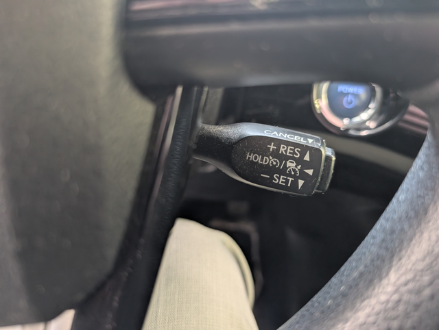 2019 Toyota Prius AWD, - Photo 15