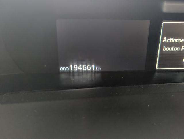 2019 Toyota Prius AWD, - Photo 17
