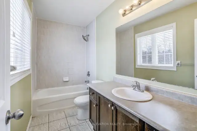 Oshawa full house rent. 3 1 bdrm& 4 wshrm, $3300 July1st - Photo 8