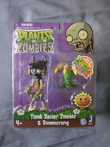 Plants vs Zombies: Tomb Raiser & Bloomerang Collectable Figurine