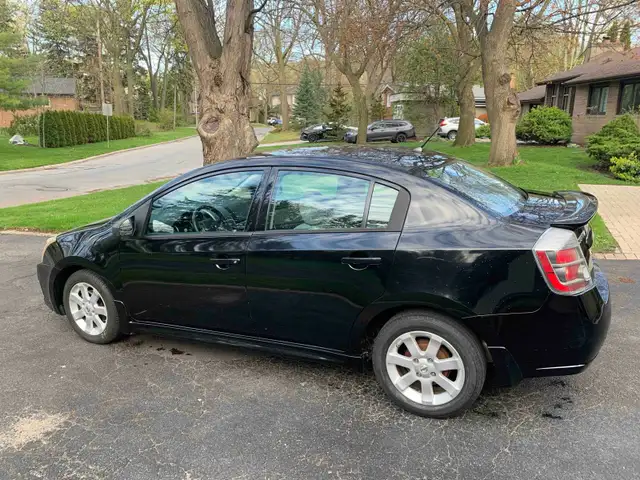 Nisan Sentra SR 2011