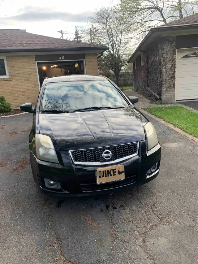 Nisan Sentra SR 2011 - Photo 3