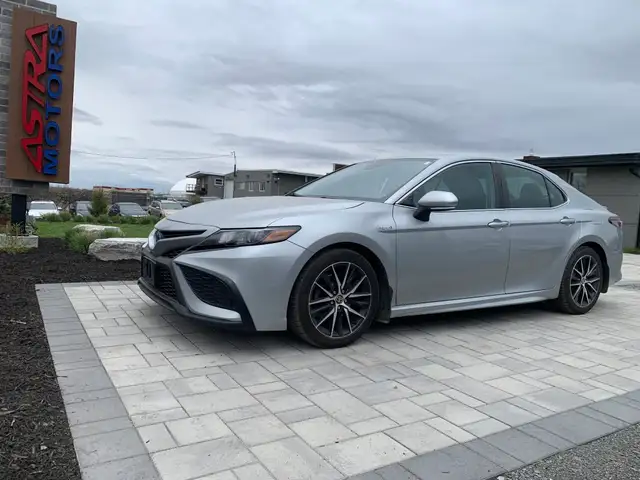 2021 Toyota Camry Hybrid SE $171.64 Bi-weekly