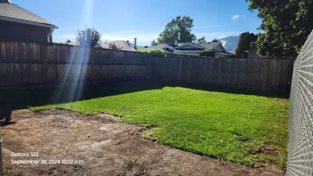 2323 Parkcrest Ave-Top Floor - Photo 8