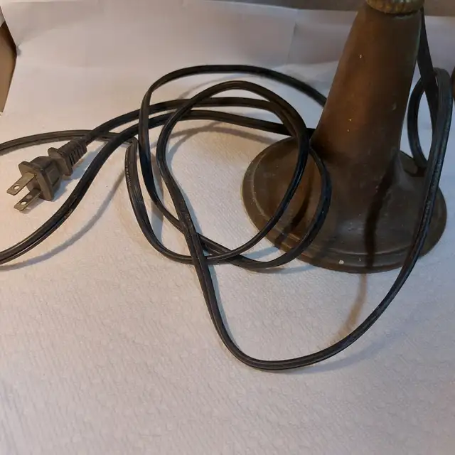 Vintage Bronze Lamp - Photo 2