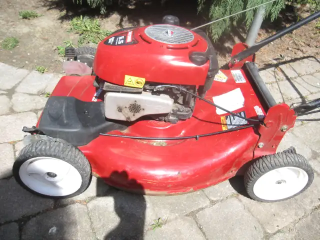 22'SELF PROPELLED CRAFTSMAN BRIGGS 6.5H/P EASY START LAWN  MOWER - Photo 2