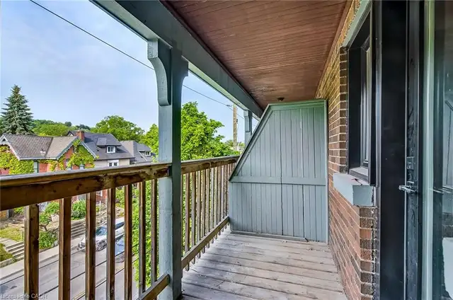 2Bed, 1Bath w/balcony & AC, 750sqft in Trendy Locke St Area - Photo 5