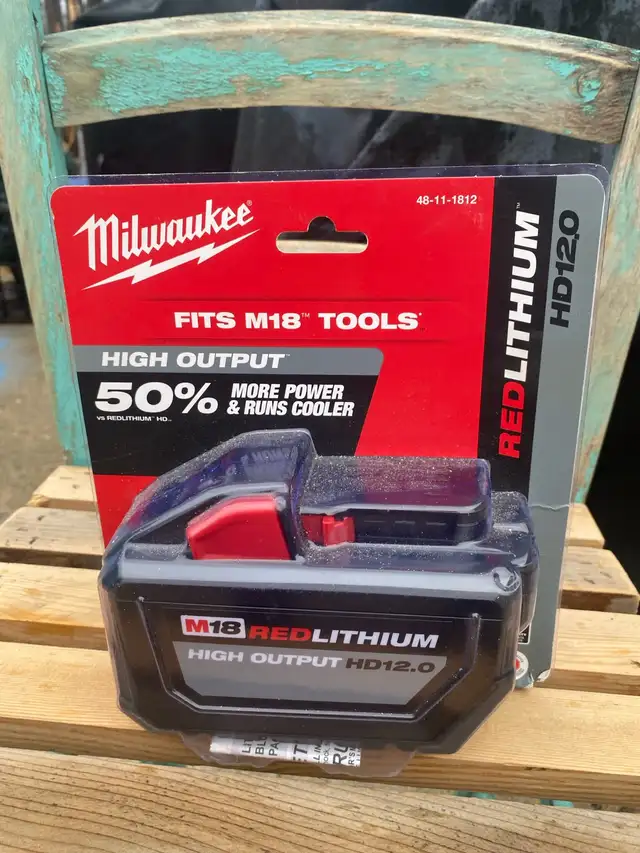 Milwaukee M 18 battery