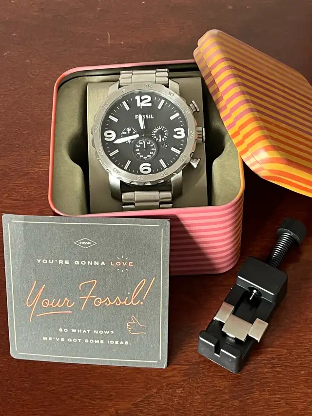 Fossil watch (mint condition)