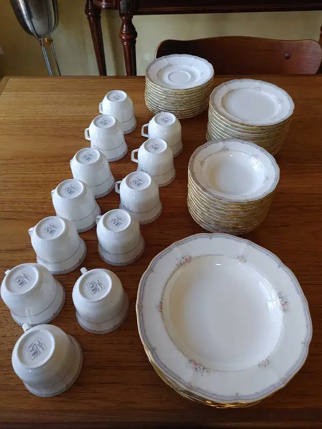 Sets de vaisselle ' MIKASA ' ( Bone et Fine China ) Japon - Photo 5