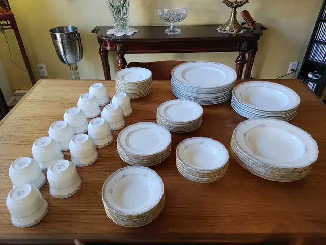 Sets de vaisselle ' MIKASA ' ( Bone et Fine China ) Japon - Photo 7