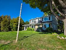 BAINSVILLE, ON - WATERFRONT - HOUSE