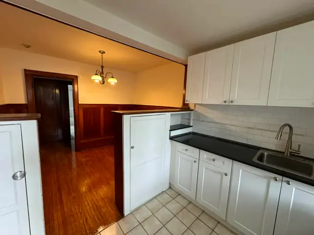 1 bedroom plus Apartment in Bloor West Village - $ 1,795 - Photo 5