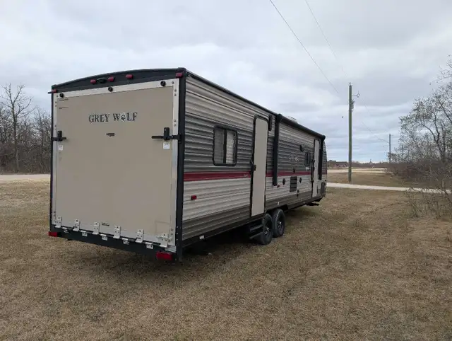 2019 Forest River Grey Wolf 27RR Limited - Photo 4