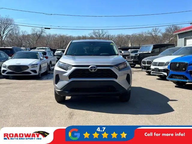 2024 Toyota RAV4 LE - Photo 2