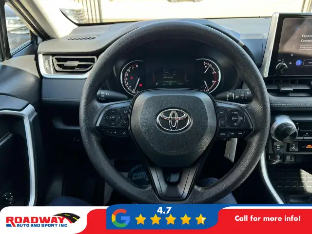 2024 Toyota RAV4 LE - Photo 12