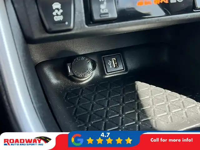 2024 Toyota RAV4 LE - Photo 21