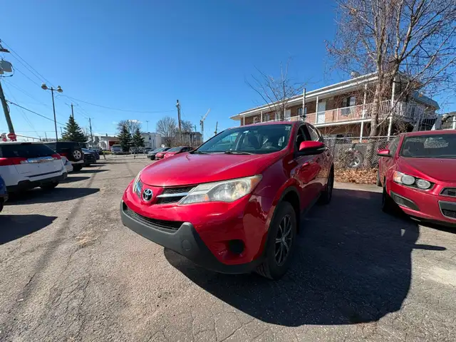 Toyota Rav4 2015 Automatique $13 995. Rusty 450-820-0550