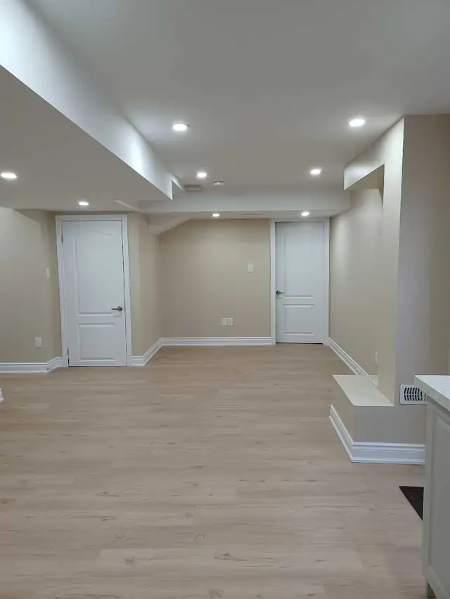 Brampton LEGAL BASEMENT available IMMEDIATELY - Photo 2