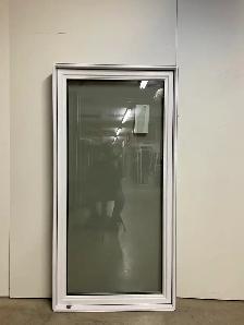 10737BP Fenêtre Battant PVC Blanc 1 sect 1 ouvr 33 1/2 x 66 3/4