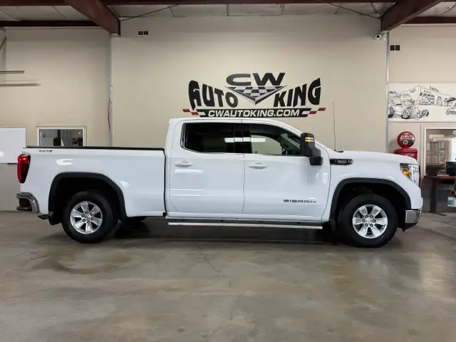 2021 GMC Sierra 1500 SLE / LOW K / 4x4 / Duramax / 6.5ft. Box /