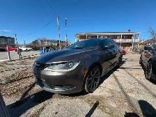 chrysler 200 Aut. 210km A1. $4995. rusty 450-820-0550