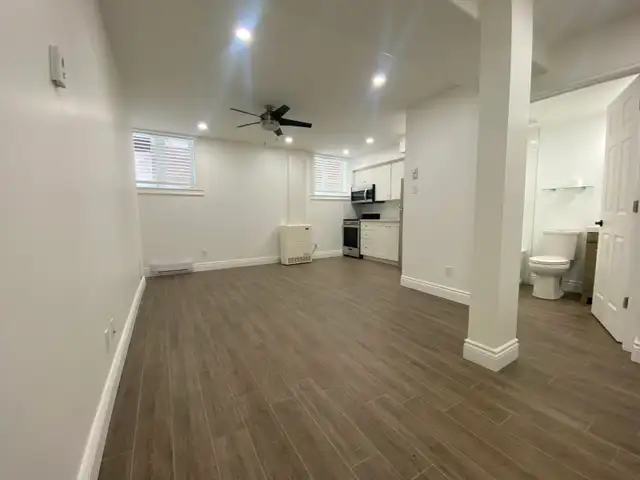 Very nice bachelor unit- Available July 1st 2026! - Photo 2