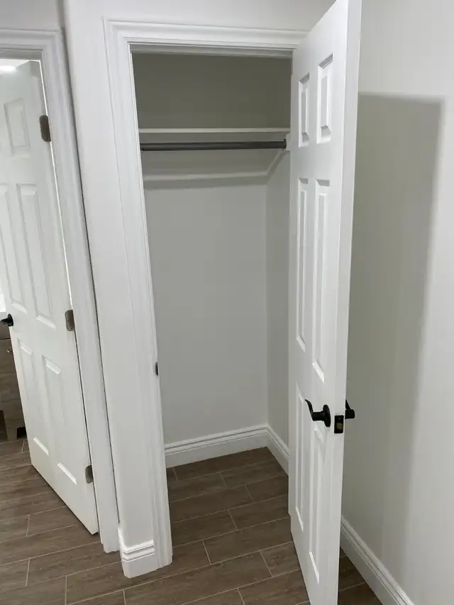 Very nice bachelor unit- Available July 1st 2026! - Photo 4