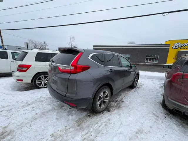 Honda CR-V 2017 Automatique 198km $15 995. Rusty 450-820-0550 - Photo 2