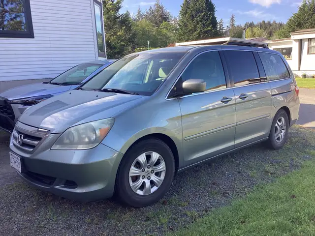 Honda Odyssey Camper Van - Photo 2